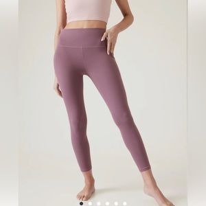Athleta Salutation 7/8 Stash Tight in Damask Mauve - XS